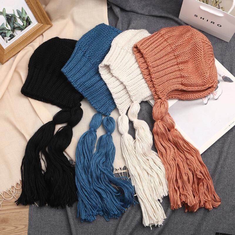 Gorro de Lana Trenzado Largo y Fashionable con Borlas para Mujer